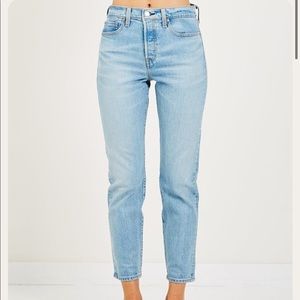 Levi’s Wedgie Icon Fit High Waist Ankle Jeans